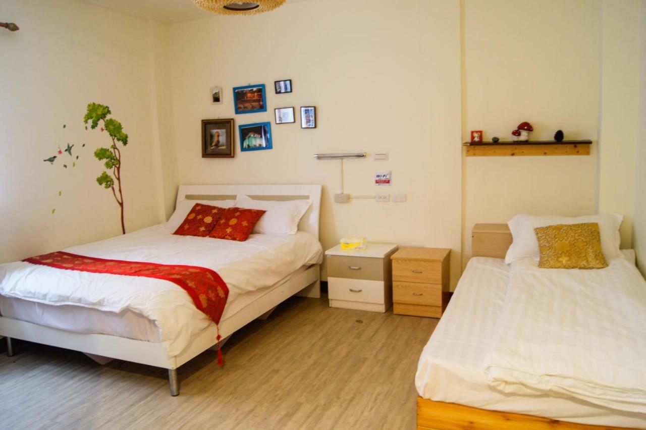 Ding Ding Homestay Цзиньху Номер фото