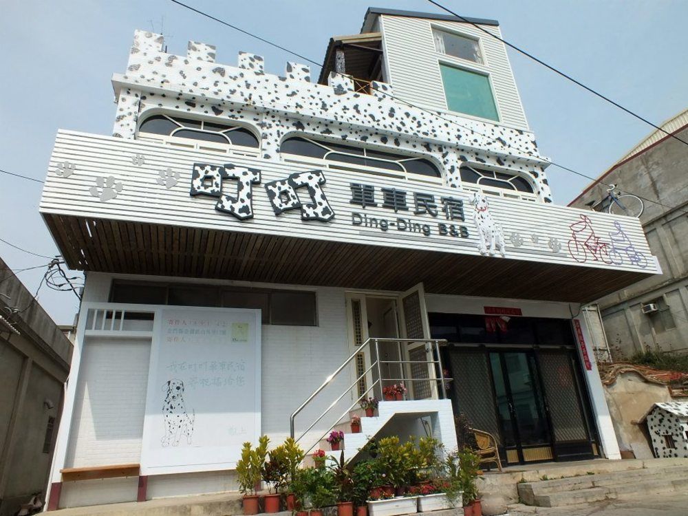 Ding Ding Homestay Цзиньху Экстерьер фото