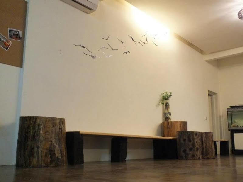 Ding Ding Homestay Цзиньху Экстерьер фото